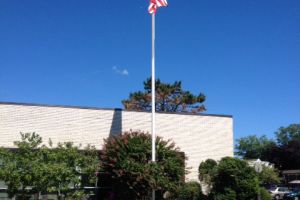 AbingtonLibraryFlagPole After